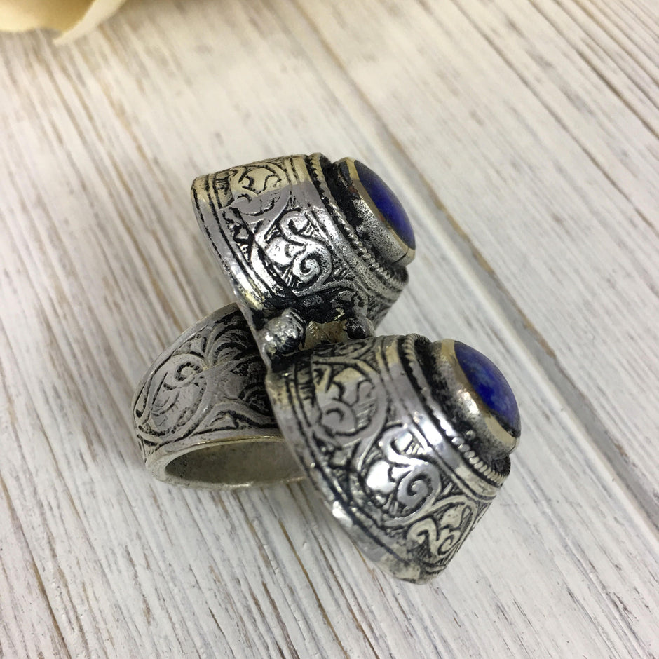 Large Afghan Vintage Silver Ring With Stones