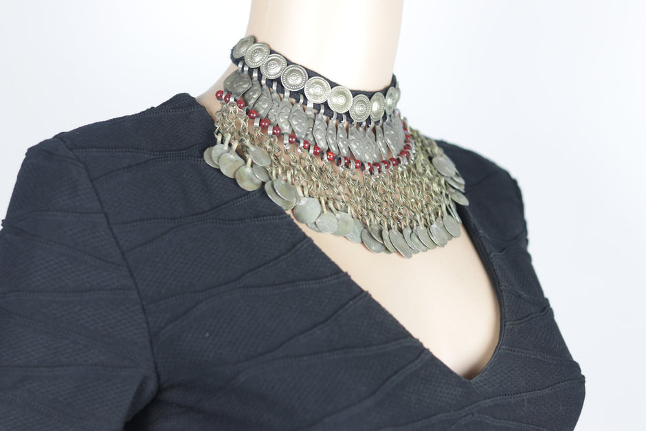 Vintage-Inspired Tuareg Kuchi Choker: Tribal Afghani Boho Belly Dance Necklace - Ethnic Statement Jewelry