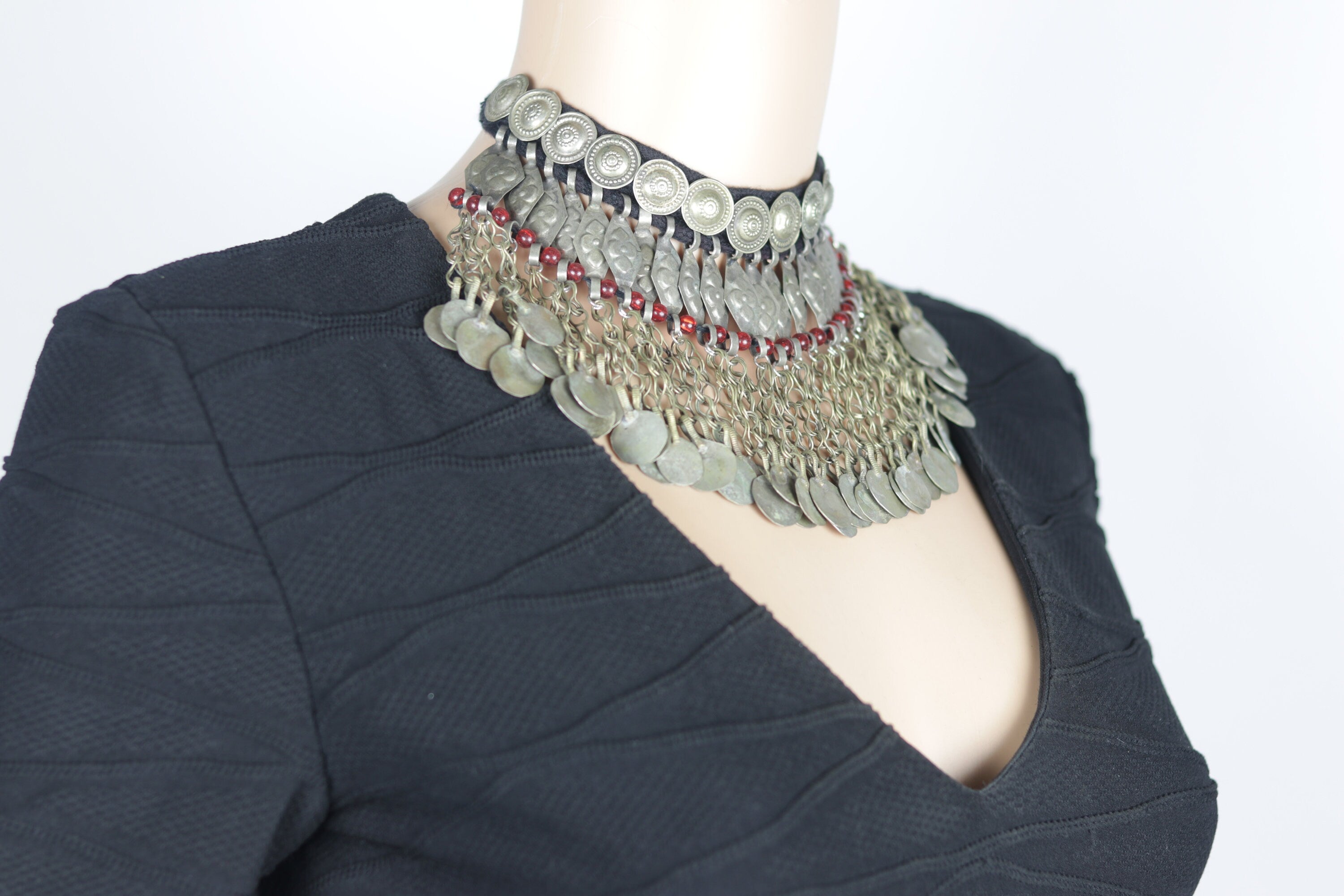 Vintage-Inspired Tuareg Kuchi Choker: Tribal Afghani Boho Belly Dance Necklace - Ethnic Statement Jewelry